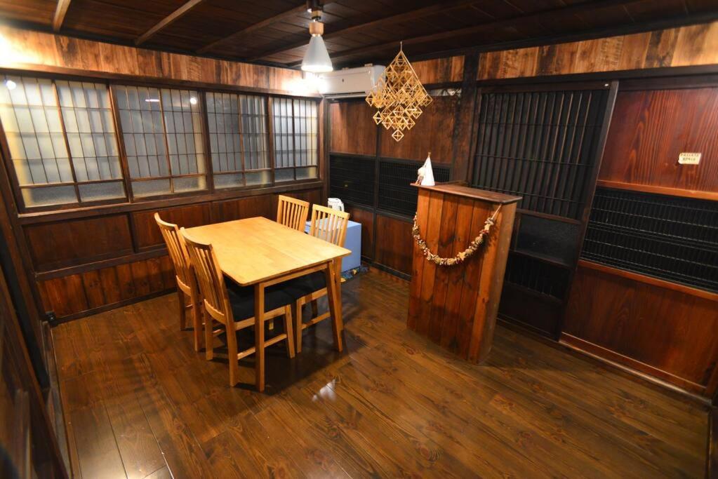 佐渡 ビーチまで0分 1客のみ オーシャンビュー Beach Side House ウッドデッキ Szado Kültér fotó